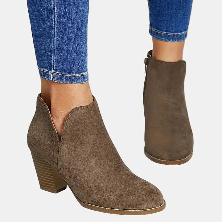 Hazel | Edle Veloursleder-Stiefeletten mit Blockabsatz