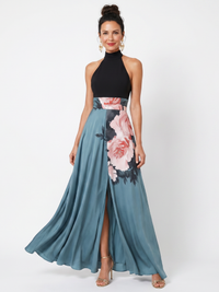 Sophie | Elegant maxi dress with floral pattern and halter neckline