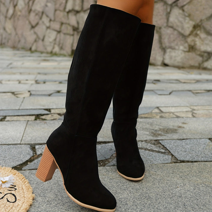 Aaliyah | Elegante kniehohe Stiefel mit spitzer Schuhspitze und Blockabsatz