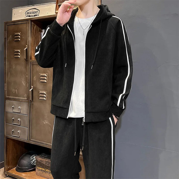 Finn | Stylish men's tracksuit for leisure and everyday wear