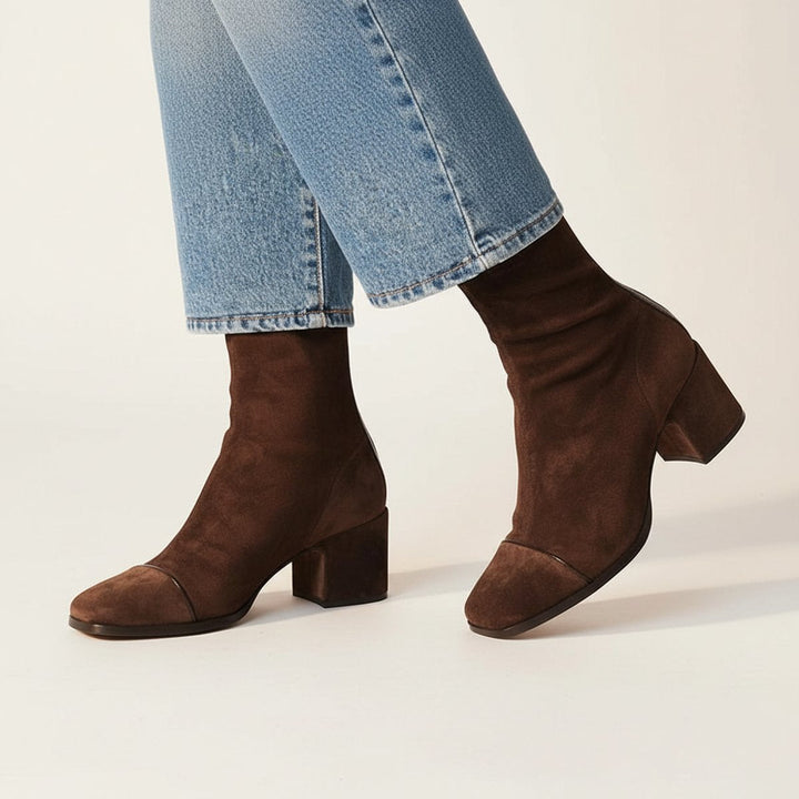 Camille | Moderne Veloursleder-Stiefeletten mit eckiger Zehenpartie