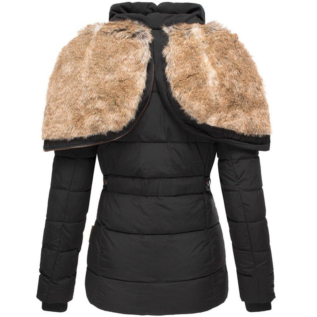 Bettina | Damen Taillierte Winterjacke mit Kapuze