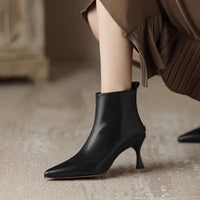 Clara | Elegante Kitten-Heel-Stiefel Für Damen