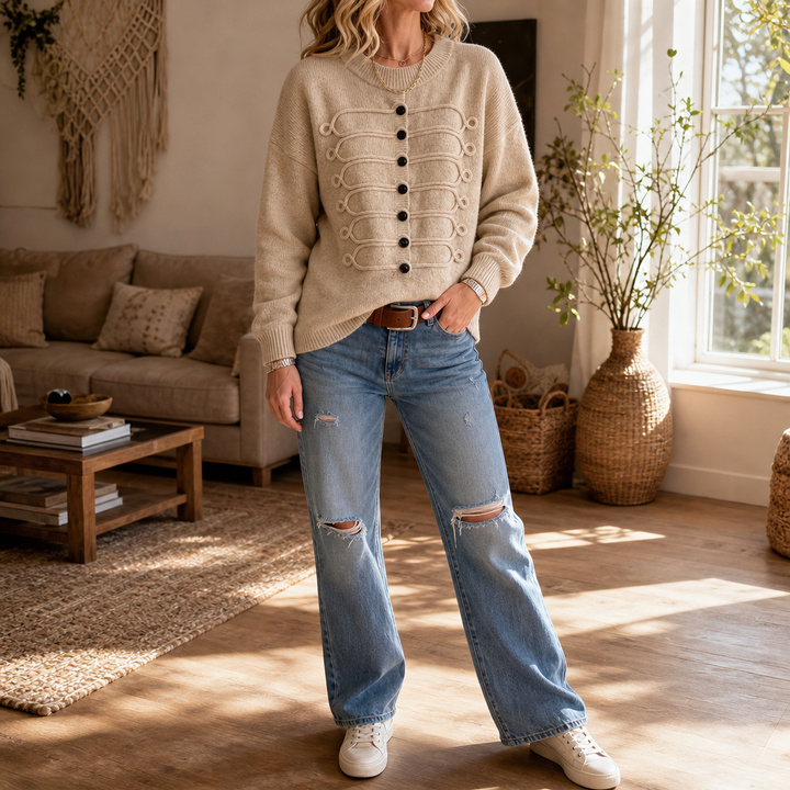 Braidenne | Strickpullover mit geflochtenen Kordeln und Knöpfen