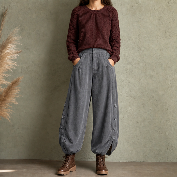Cozelle | Corduroy Pants – Bequeme Barrel-Leg mit seitlichen Knöpfen für Damen