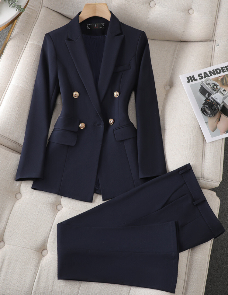 Valentina | Elegantes Und Vielseitiges Blazer-Hosen-Set