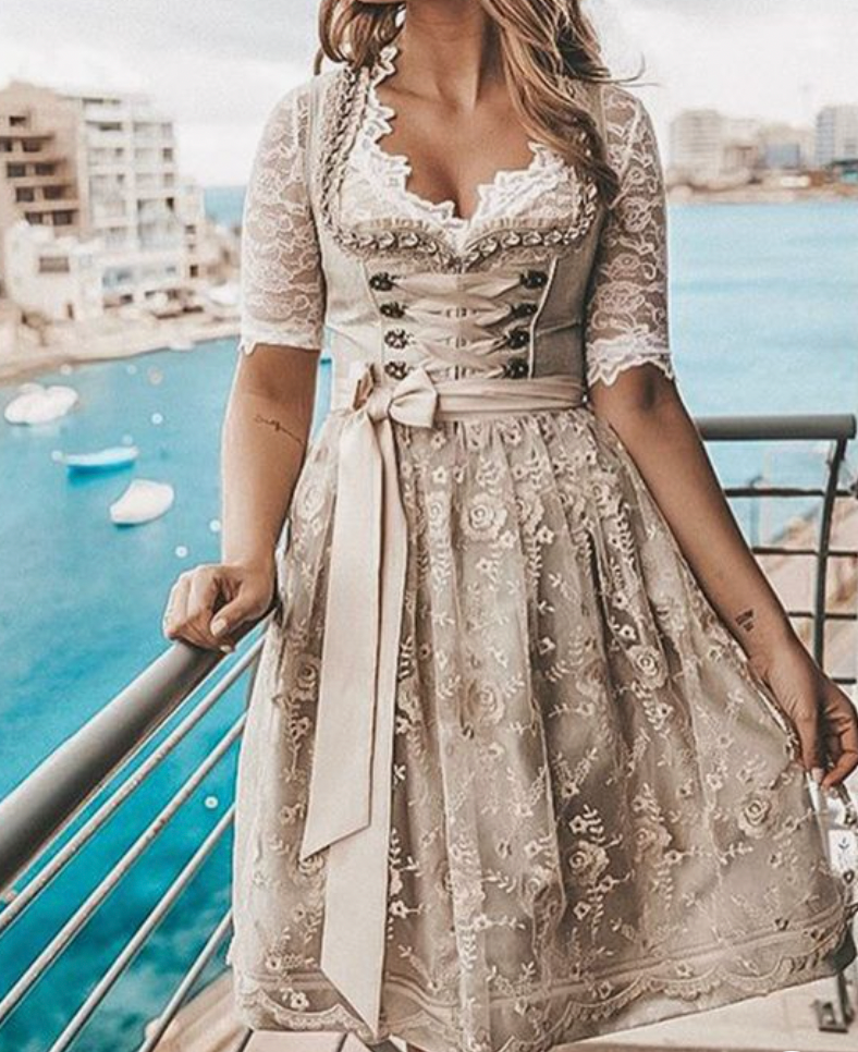 Johanna | Elegant Oktoberfest Traditional Dress