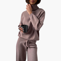 Valerie | Minimalistisches Strick Set Mit Weitem Bein