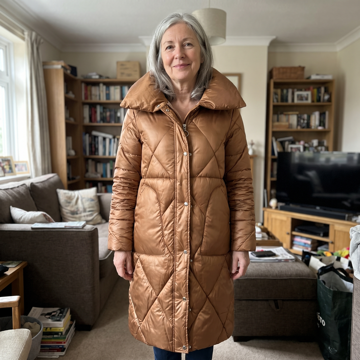 Liora | Longline Quilted Winter Coat – Elegant Hooded Shape für Frauen