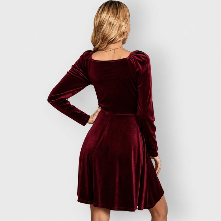 Mia | Samtkleid – Elegantes Festliches Skater-Design für Damen