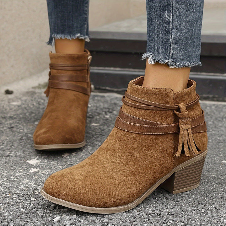 Petra | Elegante Und Moderne Quasten Stiefeletten
