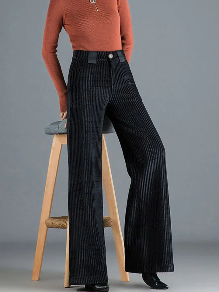 Brea | Cordhosen – Eleganter Flared Stil für Damen