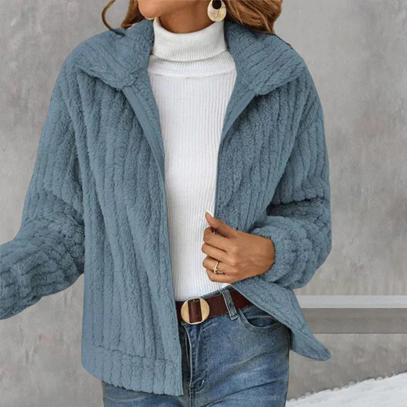 Hannah | Kurze und Moderne Damen Strick-Strickjacke