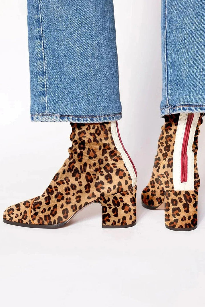 Elizabeth | Auffällige Veloursleder-Stiefeletten mit Leopardenakzent