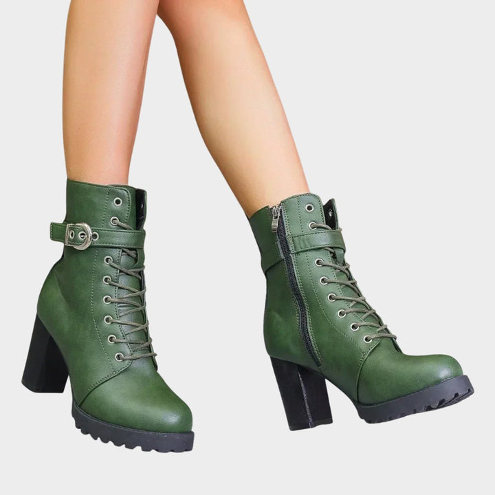 Evelyn | Markante Combat-Stiefeletten mit Schnürung und Blockabsatz