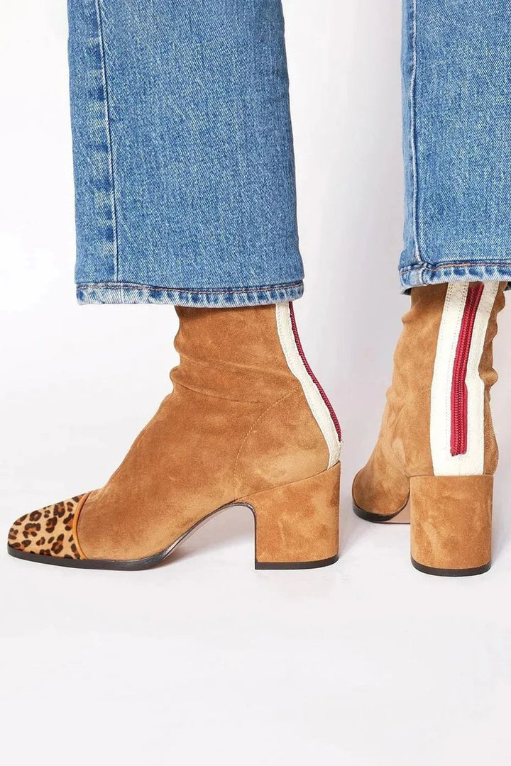 Elizabeth | Auffällige Veloursleder-Stiefeletten mit Leopardenakzent