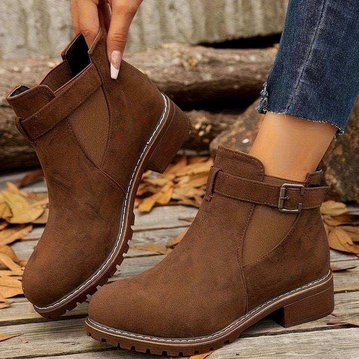 Katharina | Chelsea Boots – Damen Stiefeletten mit Blockabsatz und Schnallenriemen