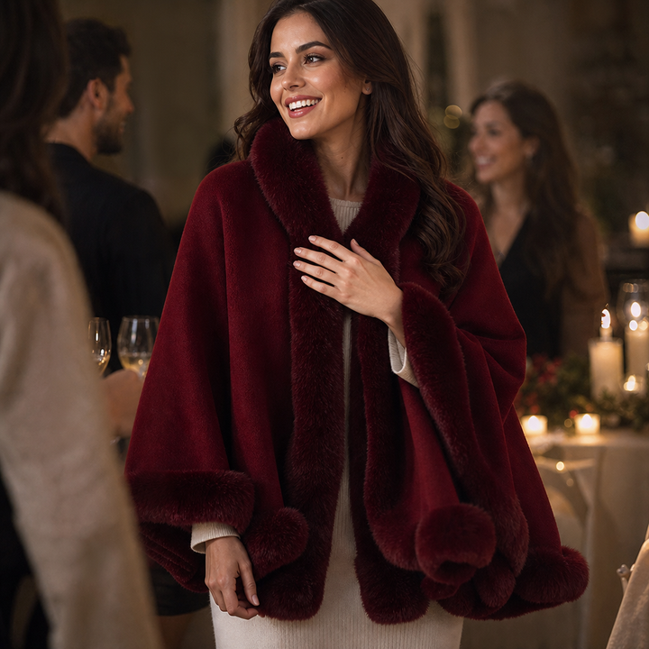 Wearbella | Hooded Knit Cape Coat mit Faux-Fur-Besatz