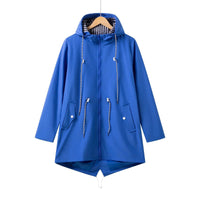 Lucy | Wasserdichter Kapuzen-Trenchcoat für aktive Tage