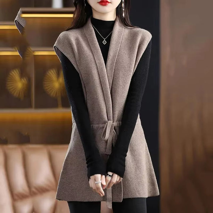 Charlotte | Elegante und Moderne Damen Merinowollweste