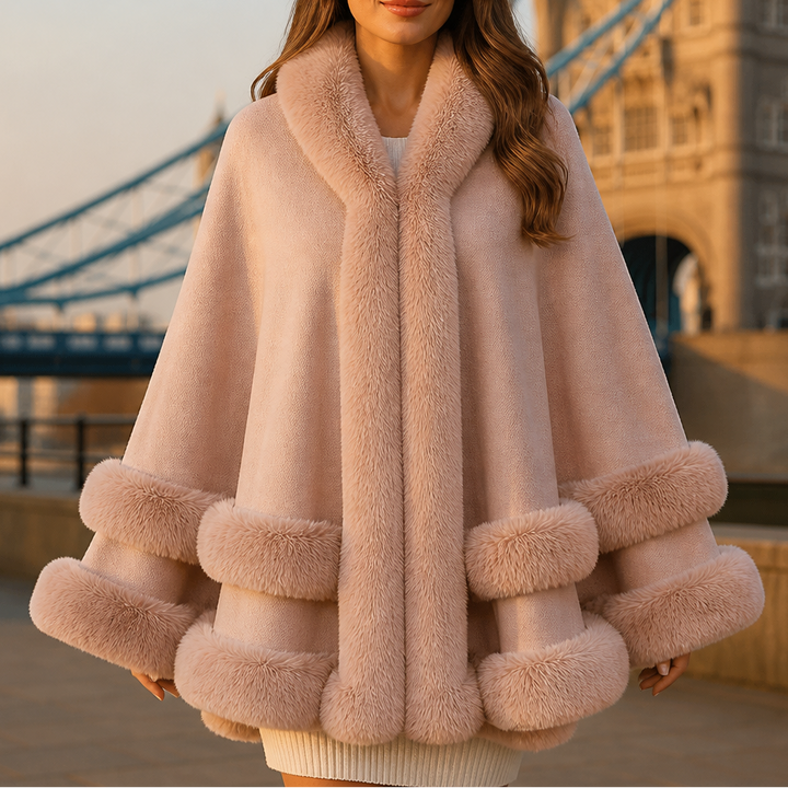 Wearbella | Hooded Knit Cape Coat mit Faux-Fur-Besatz
