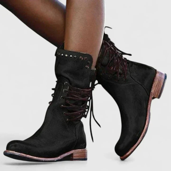 Rebecca | Vintage kniehohe Stiefel mit Schnürung und Nieten