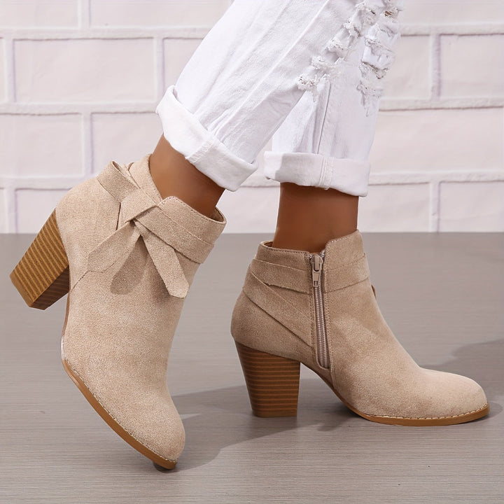 Lea | Elegante Und Moderne Stiefeletten Mit Schleifen-Detail