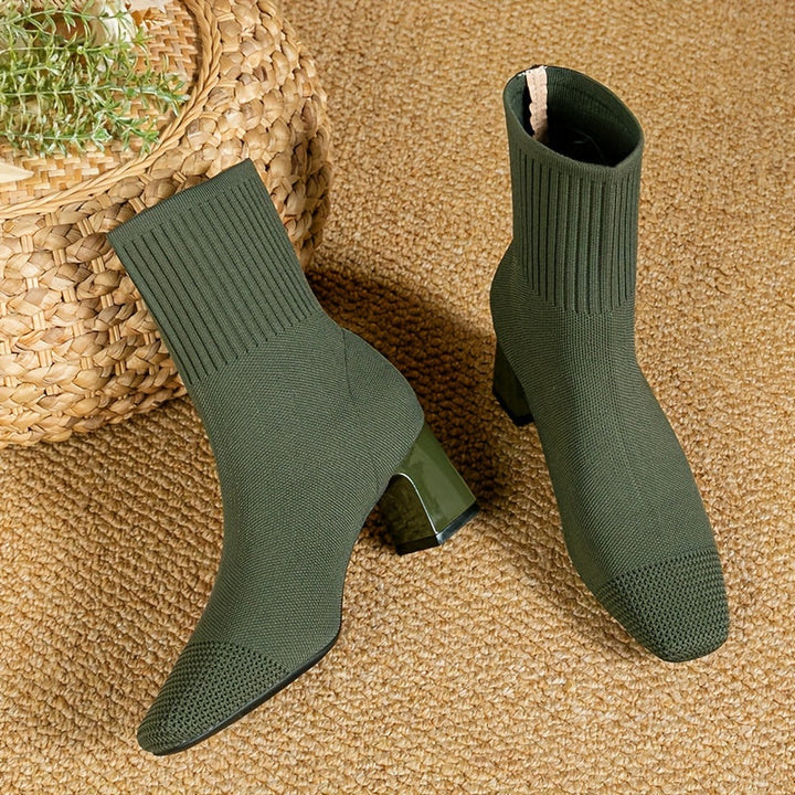 Kerstin | Moderne Und Elegante Stricker-Stiefeletten