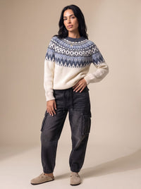 Lena | Elegant Christmas sweater with Nordic jacquard pattern