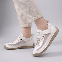 Giselle | Breathable and lightweight orthopedic sneaker