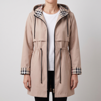 Nora | Wasserdichte Damenjacke mit Eleganter Silhouette und Kapuze