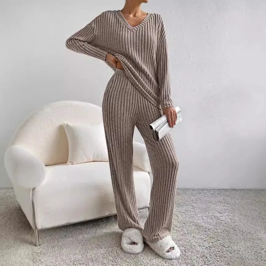 Marie | Weiches und Raffiniertes Zweiteiliges Rippstrick-Set mit V-Ausschnitt