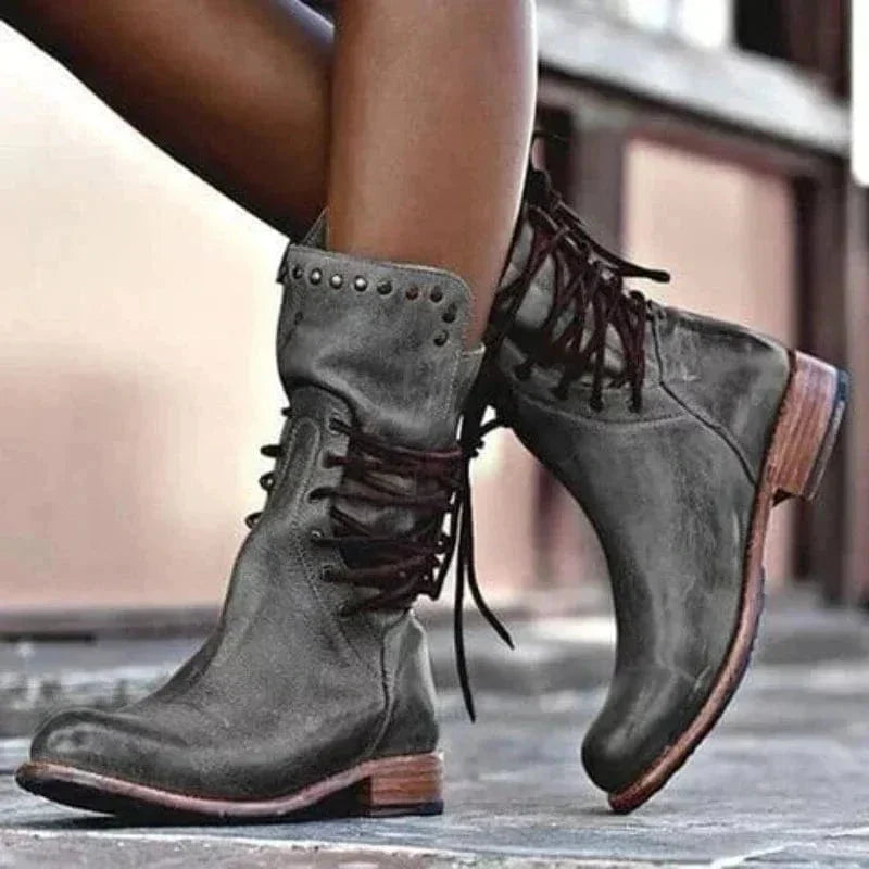 Penelope | Western-inspirierte Schnürstiefeletten mit Nieten