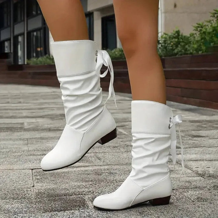 Bethany | Lässige Slouchy-Stiefeletten mit Schnürdetail und Blockabsatz