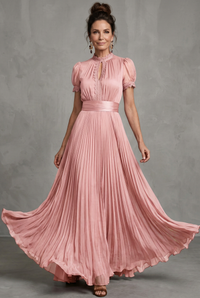 Christina | Elegant Plissiertes Maxikleid Mit Spitzenbesatz