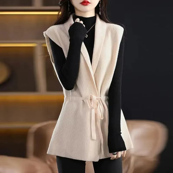 Charlotte | Elegante und Moderne Damen Merinowollweste