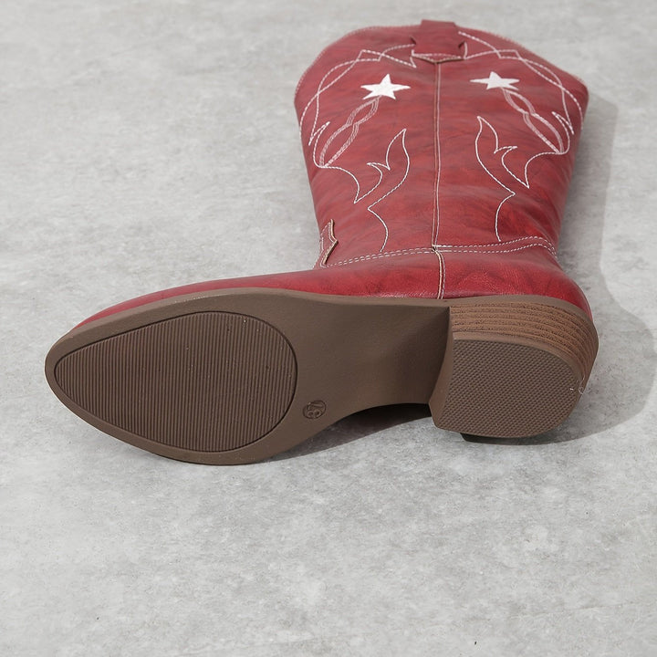 Klara | Markante Cowboy-Stiefel mit Stern und Flammenstickerei