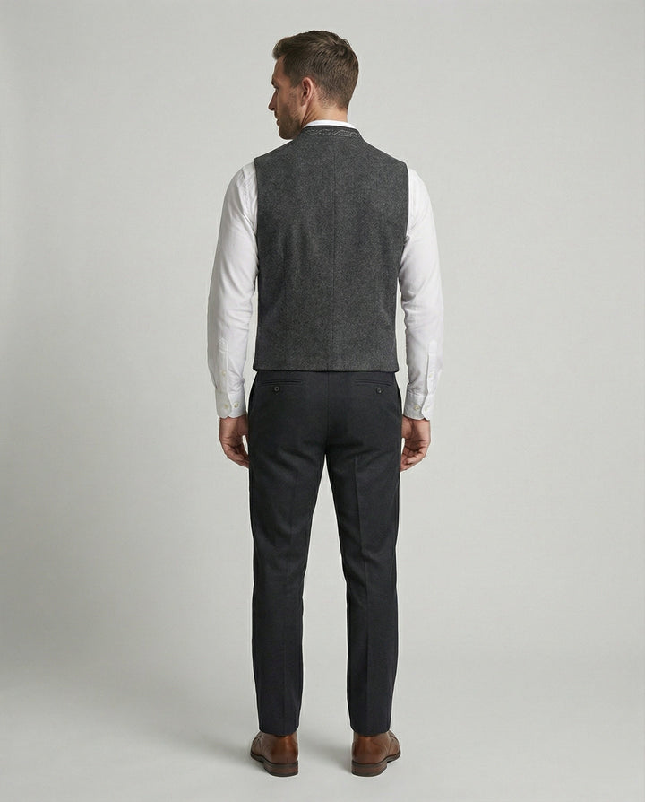 Alden | Elegante, Slim-Fit Herren-Trachtenweste für formelle Anlässe 3