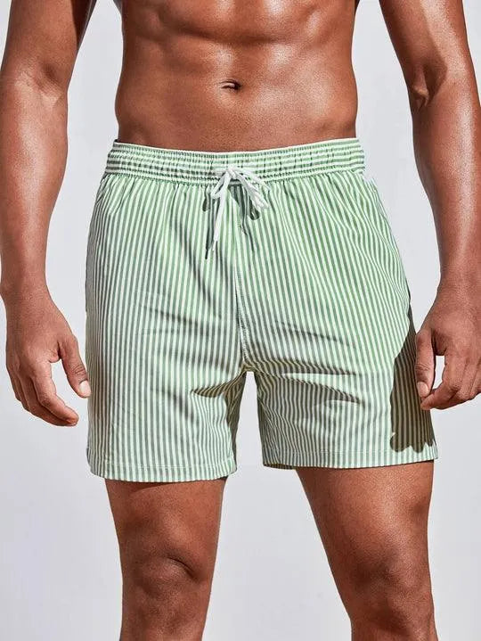 Alexander | Leichte und stylische Badeshorts für den Sommer 3