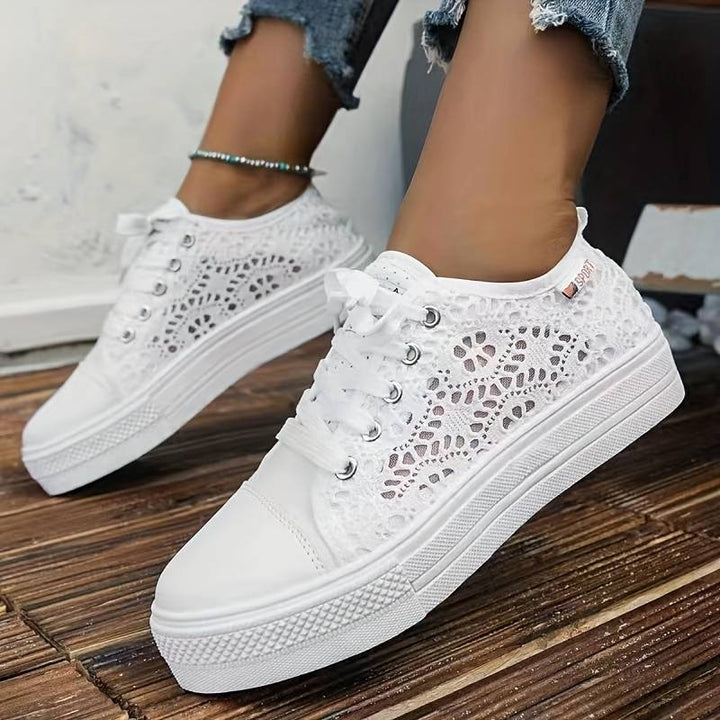 Amelie | Atmungsaktive, Elegante & Bequeme Damen Sneaker aus Spitze 3