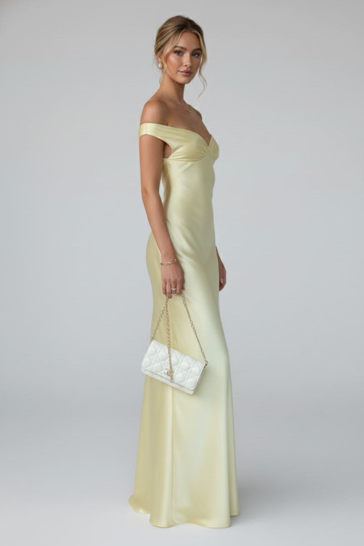Aurelia | Elegantes, Schulterfreies &amp; Gerafftes Maxikleid 2