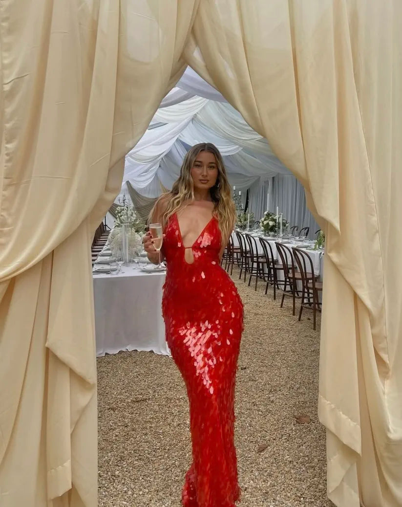 Aurora | Glamouröses, rückenfreies Paillettenkleid für den Abschlussball 6