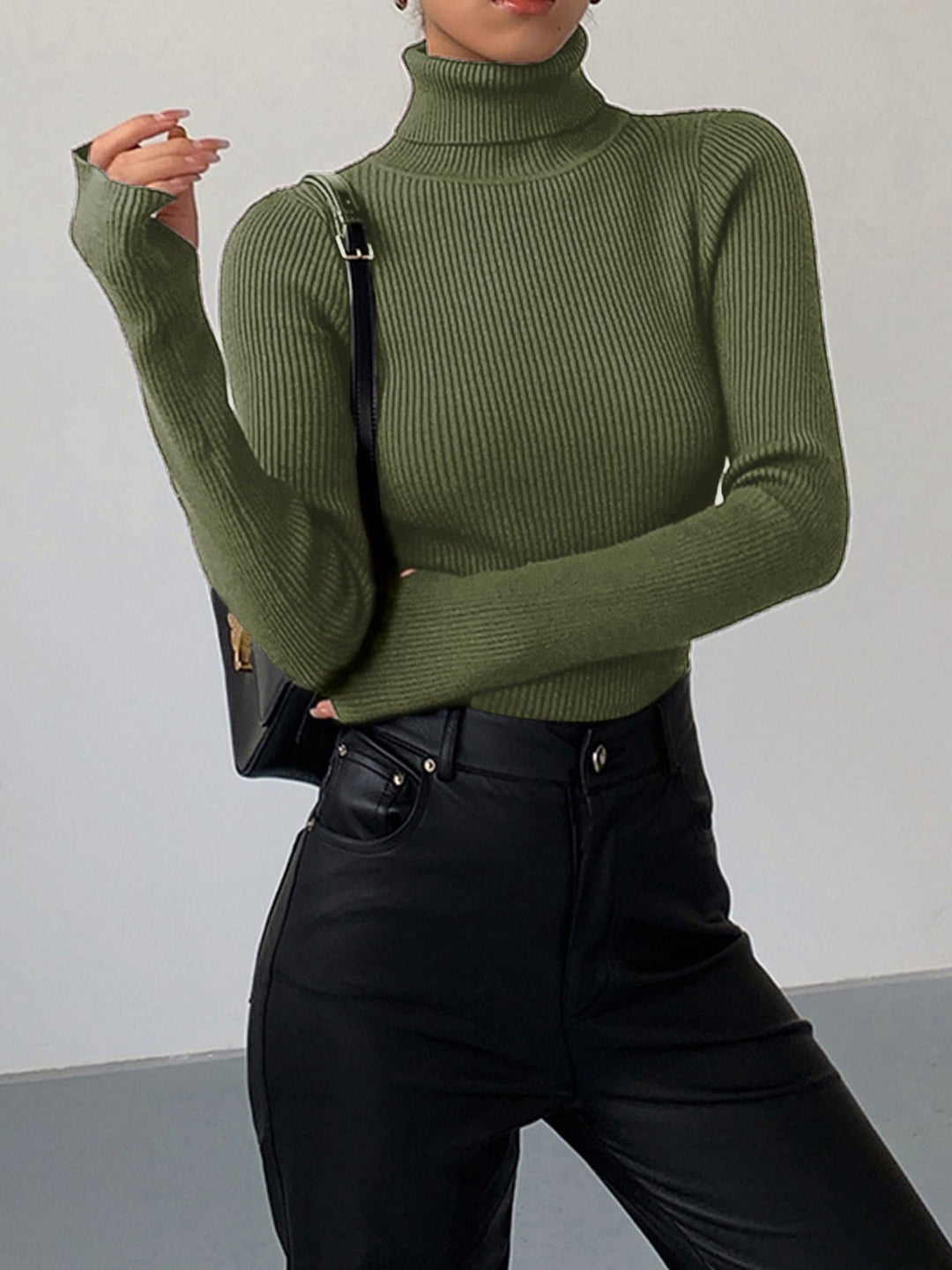 Bella | Lässiger und eleganter leichter Rollkragenpullover 9