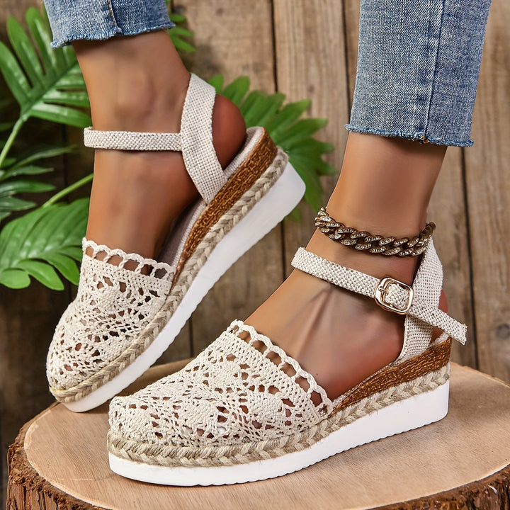 Celestina | Bequeme und stilvolle orthopädische Keilsandalen 0