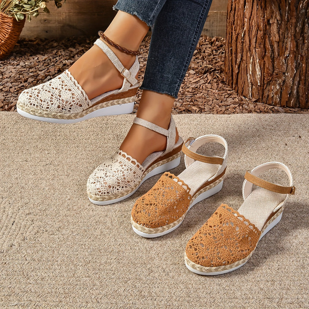 Celestina | Bequeme und stilvolle orthopädische Keilsandalen 4