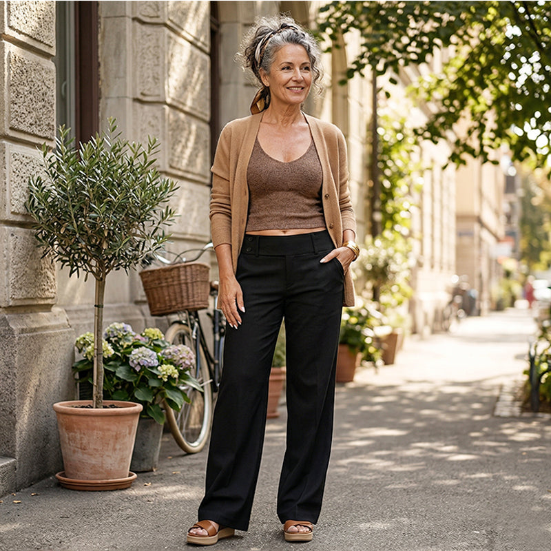 Celine | Elegante, Taillierte & Atembare Anzughose Damen – Schwarze Flare-Hose für Stilbewusste 1