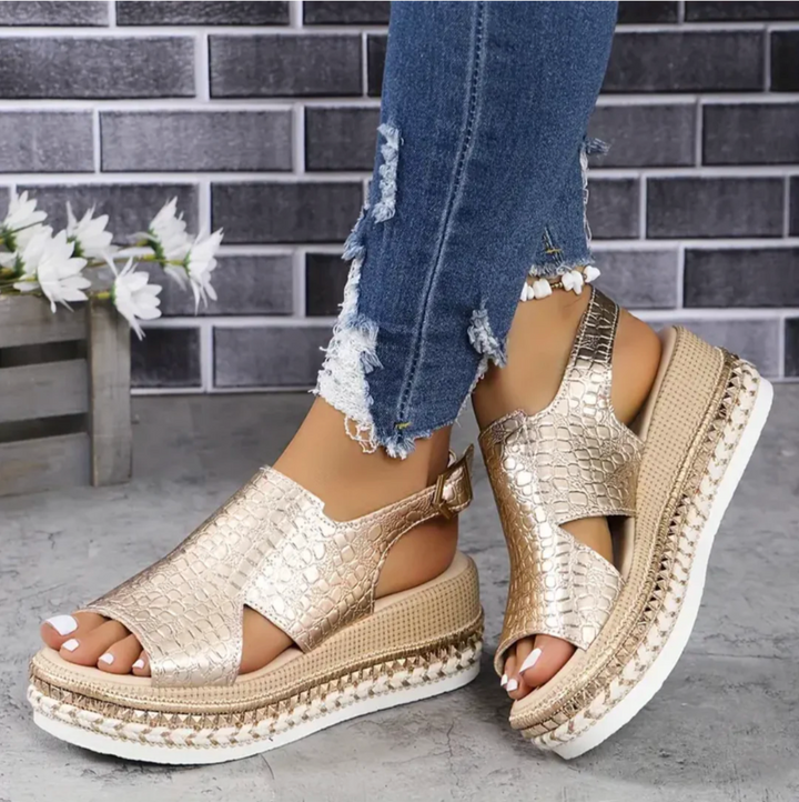 Chiara | Hochwertige orthopädische Ledersandalen 1