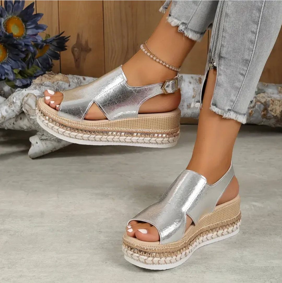 Chiara | Hochwertige orthopädische Ledersandalen 6