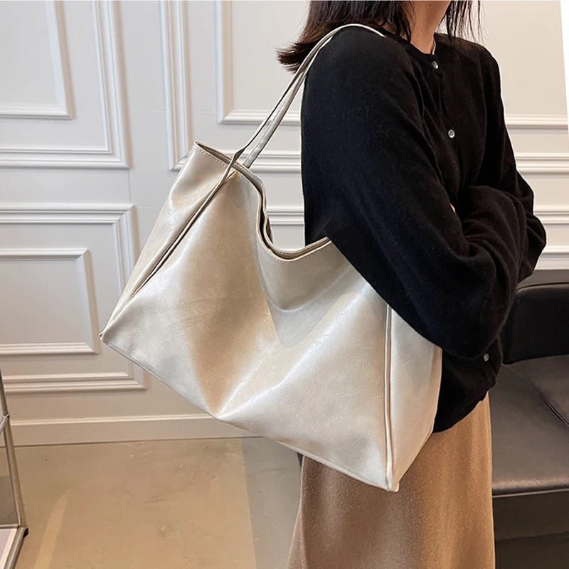 Clara | Retro glattem PU-Leder Tasche 1