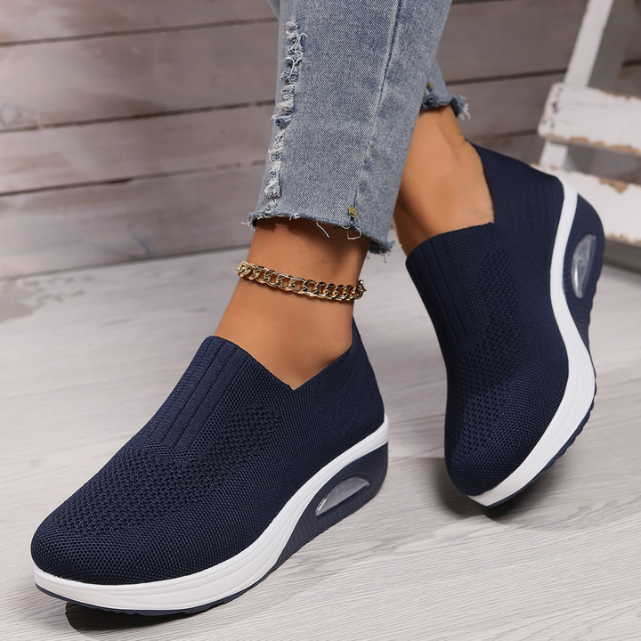 Daniela | Bequeme und atmungsaktive orthopädische Slip On Schuhe 3